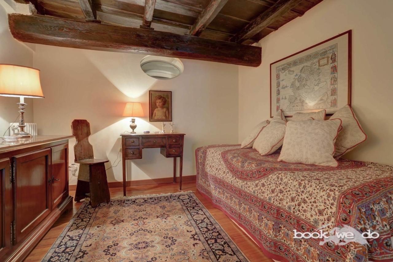 Trastevere - La Scala Bookwedo Apartment *